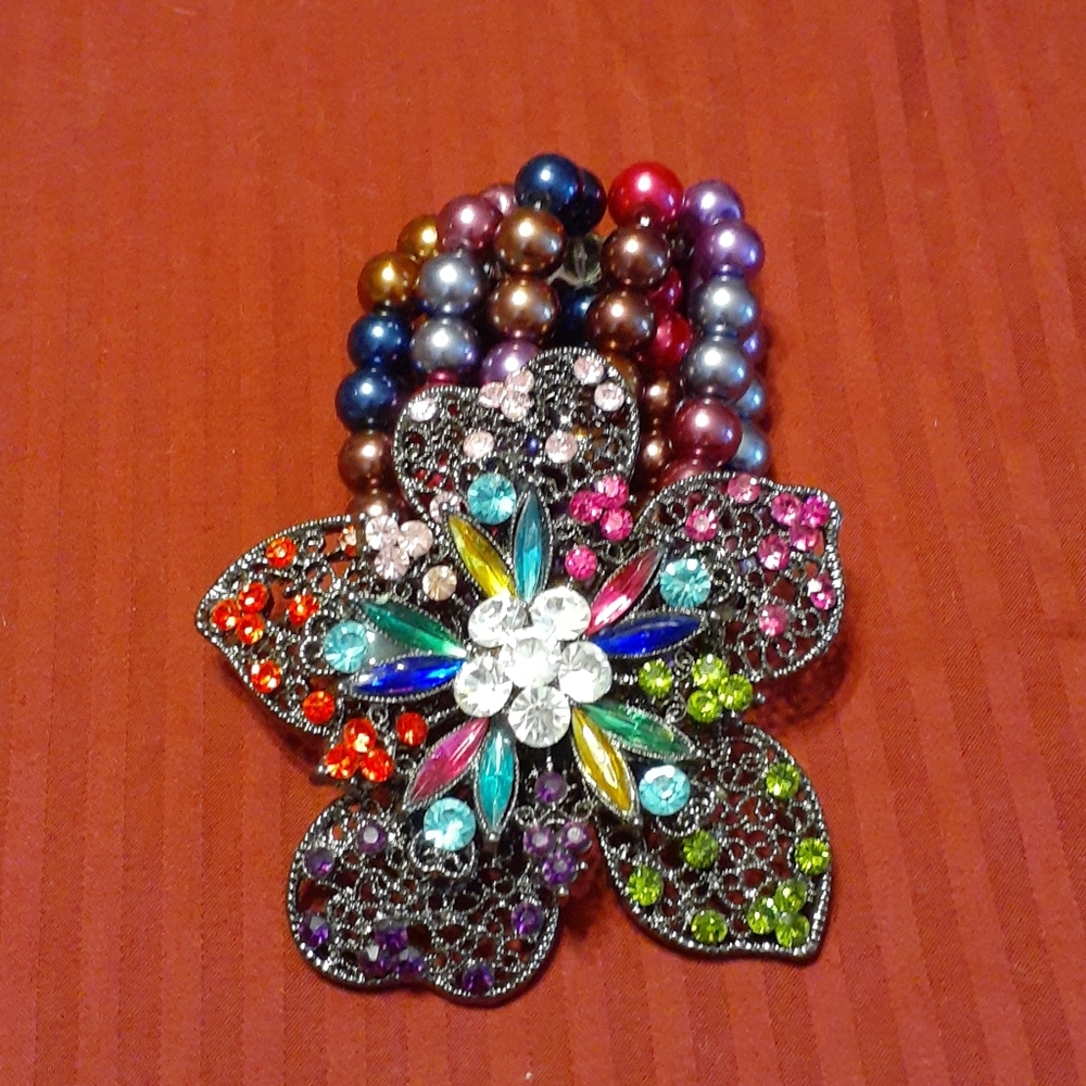 Jeweled bracelet